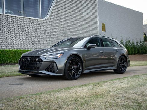 Certified 2024 Audi RS 6 performance AWD/4WD image 6