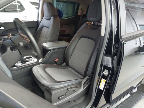 Used 2022 Chevrolet Colorado Z71 w/ Z71 Midnight Edition image 23