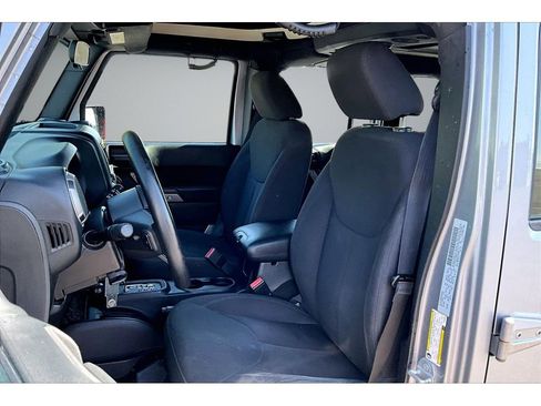 Used 2015 Jeep Wrangler Unlimited Sport w/ Trailer Tow Group image 21