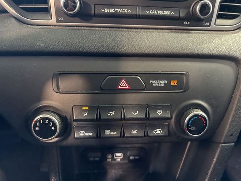 Used 2019 Kia Sportage LX FWD image 24