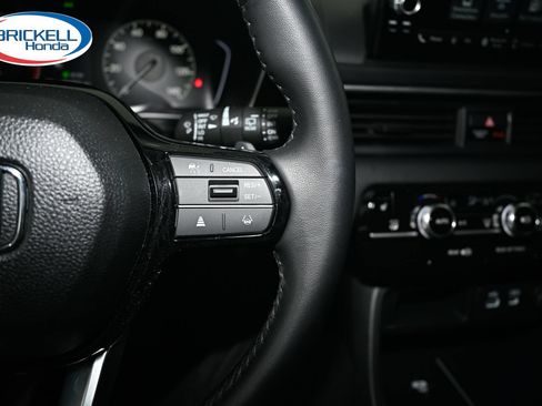 Certified 2025 Honda Pilot EX-L image 27