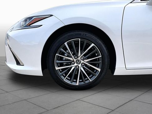 Certified 2025 Lexus ES 350 w/ Premium Package FWD image 11