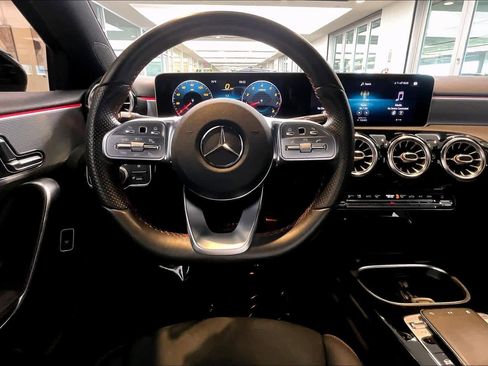 Used 2020 Mercedes-Benz A 220 image 6