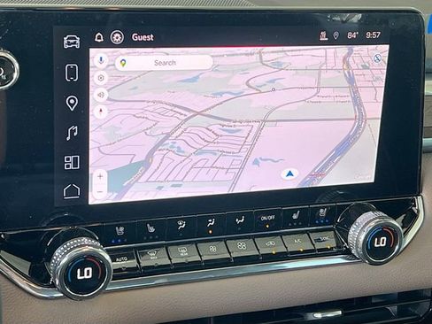 New 2026 GMC Canyon Denali w/ LPO, Denali Black Edition AWD/4WD image 8