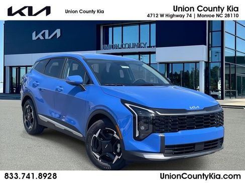 New 2026 Kia Sportage EX FWD image 1