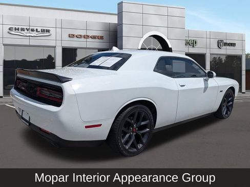 Used 2023 Dodge Challenger R/T w/ Blacktop Package RWD image 4