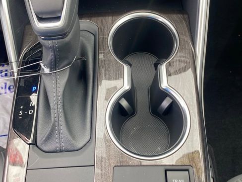 New 2026 Toyota Highlander Limited AWD/4WD image 22