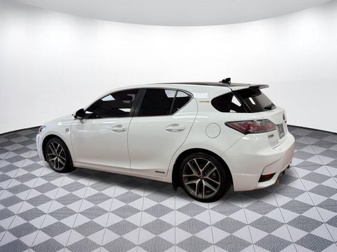 Used 2017 Lexus CT 200h CT 200h image 3