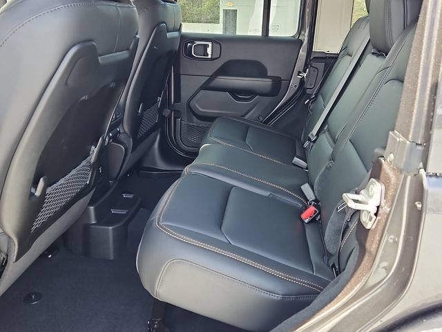 New 2026 Jeep Wrangler Unlimited Sahara AWD/4WD image 11