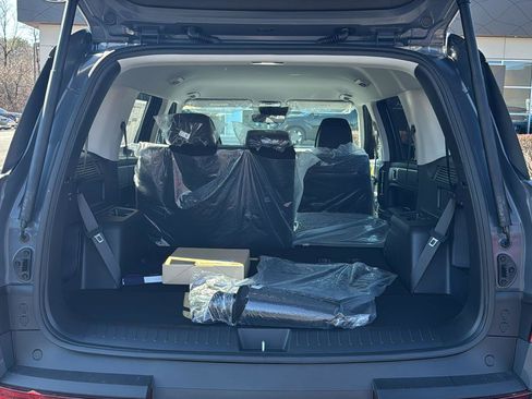 New 2026 Hyundai Santa Fe SE image 7