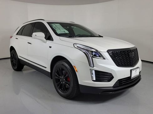 New 2026 Cadillac XT5 Luxury FWD image 1