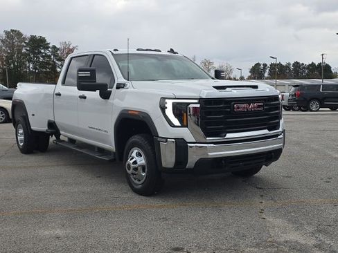 Used 2024 GMC Sierra 3500 Pro image 7