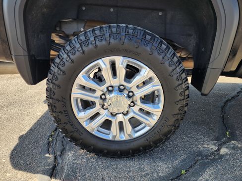 Used 2020 GMC Sierra 3500 Denali w/ Denali Ultimate Package image 13