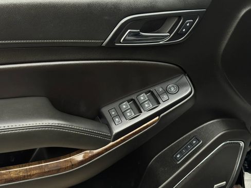 Used 2018 Chevrolet Tahoe LT w/ Z71 Midnight Edition AWD/4WD image 12