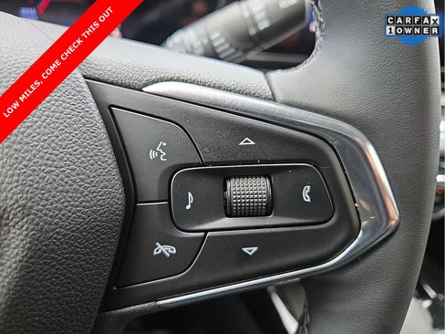 Used 2025 Chevrolet Trax LT w/ LT Convenience Package image 18
