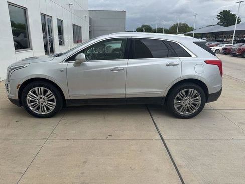 Used 2018 Cadillac XT5 Premium Luxury FWD image 1