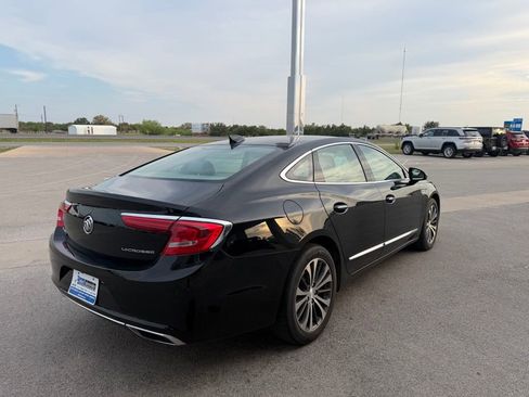 Used 2017 Buick LaCrosse Essence image 5