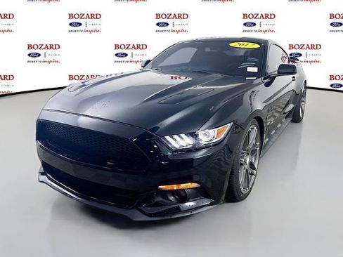 Used 2017 Ford Mustang GT image 4