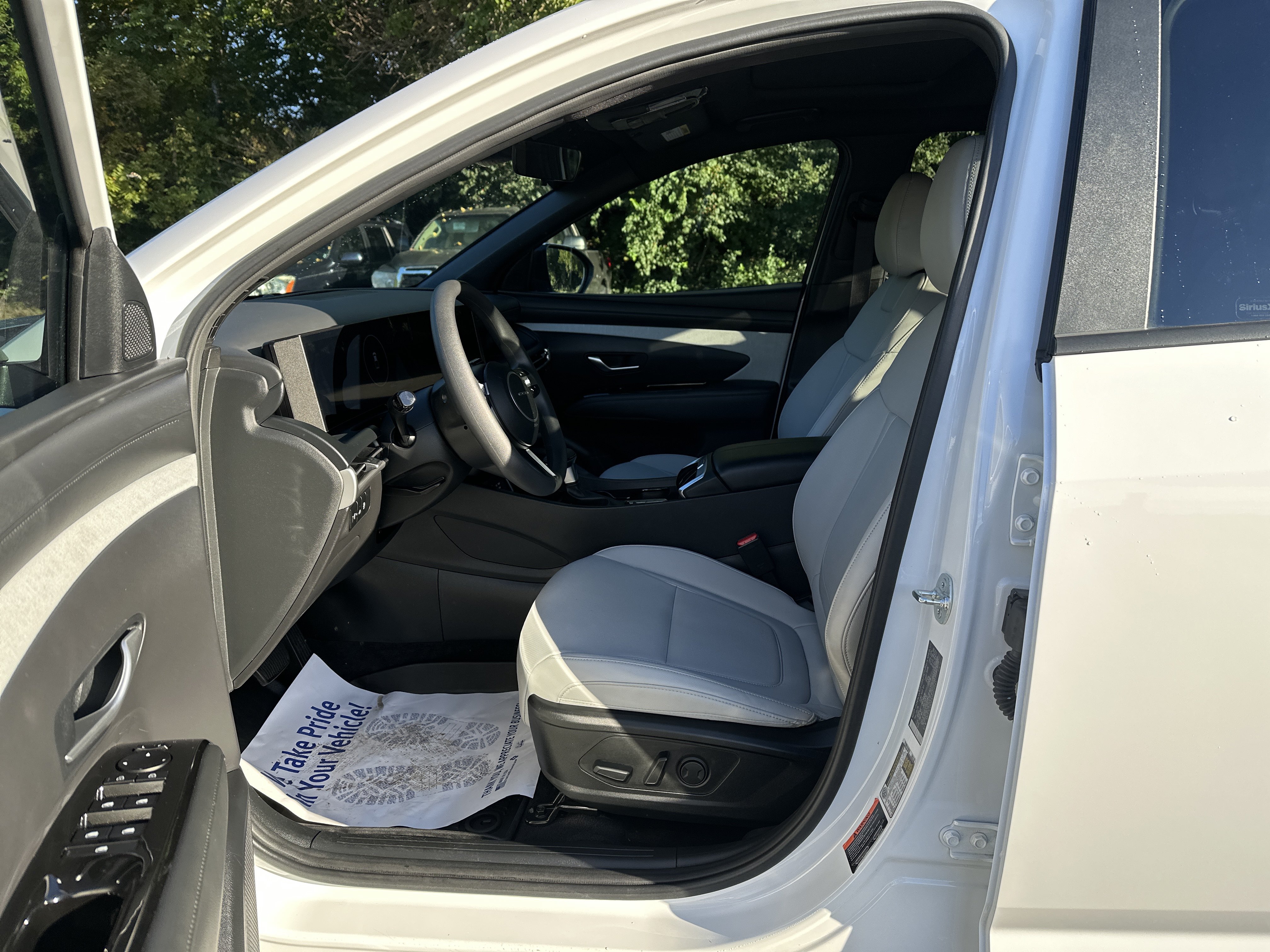 Certified 2025 Hyundai Santa Cruz SEL AWD/4WD image 10