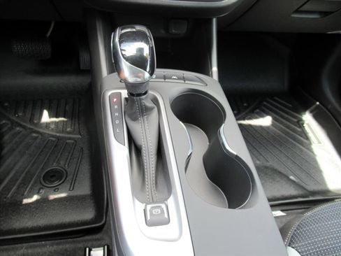 Used 2025 Buick Envista Preferred w/ Convenience I Package FWD image 23