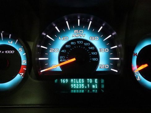 Used 2010 Ford Fusion S FWD image 17