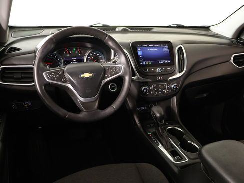 Used 2022 Chevrolet Equinox LT AWD/4WD image 2