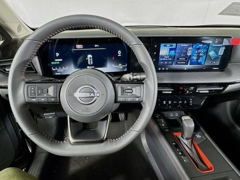 New 2026 Nissan Kicks SR AWD/4WD image 10