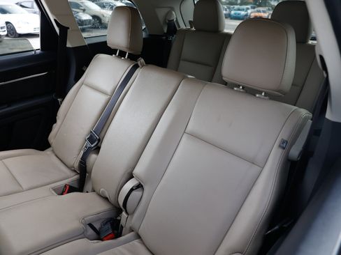 Used 2010 Dodge Journey R/T w/ Navigation & Sound Group I image 10