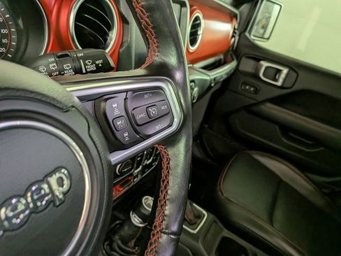 Used 2022 Jeep Wrangler Unlimited Rubicon w/ Steel Bumper Group AWD/4WD image 21