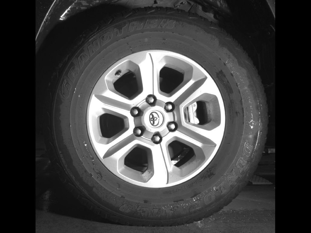 Used 2022 Toyota 4Runner SR5 AWD/4WD image 9