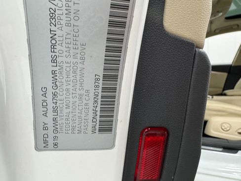 Used 2019 Audi A4 2.0T Premium w/ Convenience Package image 36