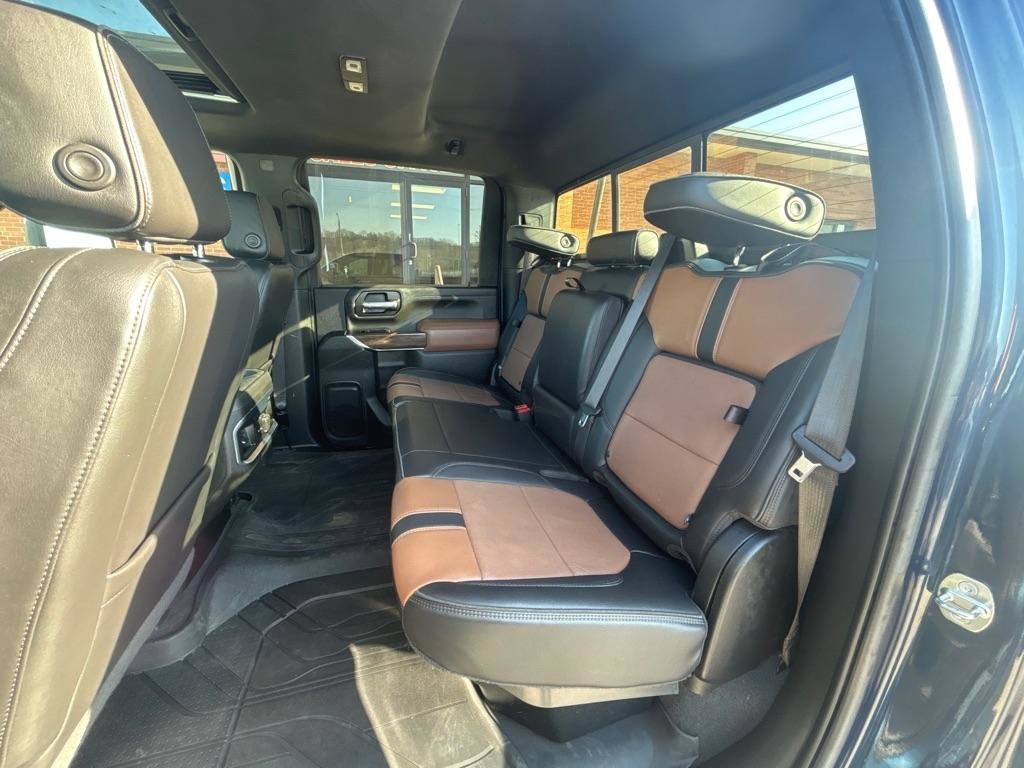 Used 2022 Chevrolet Silverado 3500 High Country AWD/4WD image 23