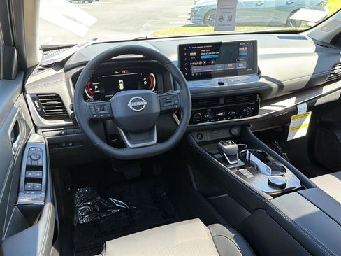 New 2026 Nissan Rogue Platinum AWD/4WD image 18