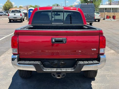 Used 2016 Toyota Tacoma TRD Off-Road w/ Towing Package AWD/4WD image 9