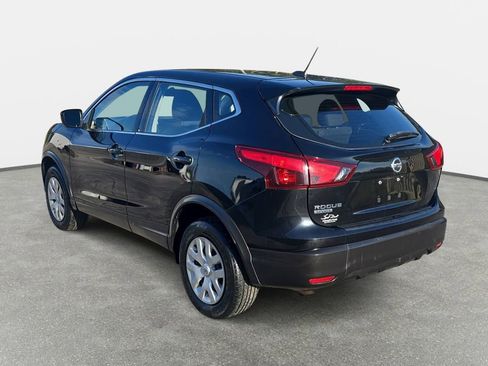 Used 2018 Nissan Rogue Sport S image 7