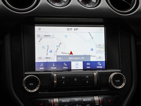 Used 2021 Ford Mustang Shelby GT500 w/ Technology Package image 24