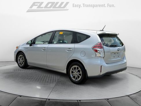 Certified 2017 Toyota Prius V Three FWD image 6