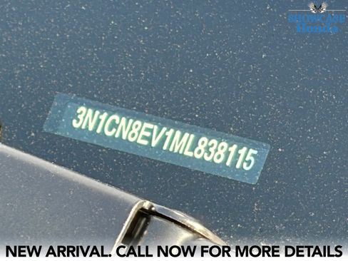 Used 2021 Nissan Versa SV FWD image 13