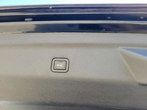 Used 2021 GMC Yukon Denali w/ Denali Ultimate Package AWD/4WD image 9