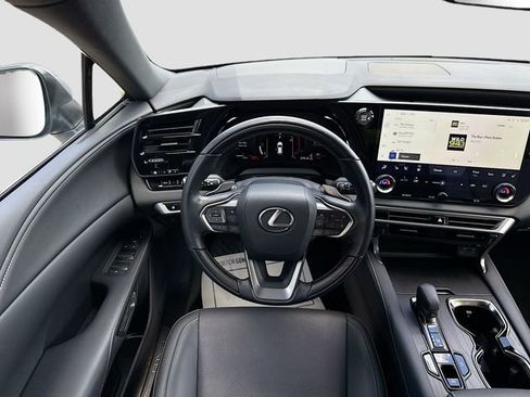 Certified 2025 Lexus RX 350 Premium w/ Accessory Package (Z1) FWD image 18