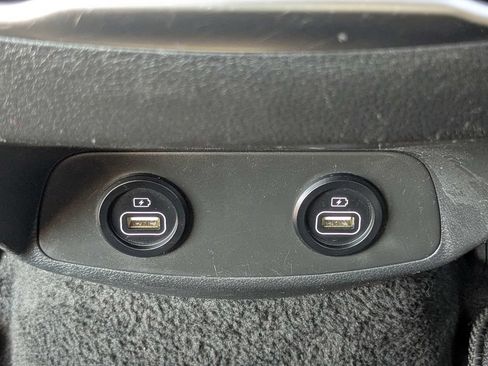 Used 2022 Hyundai Santa Fe SEL FWD image 14