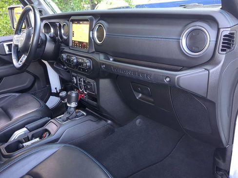 Used 2022 Jeep Wrangler Unlimited Rubicon 4xe image 21