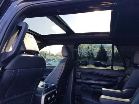 Used 2023 Ford Expedition Max Limited image 16