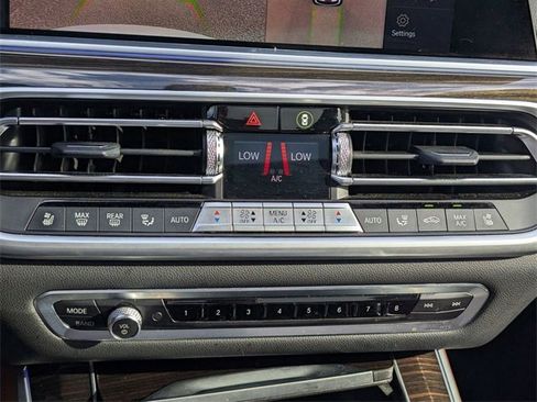 Used 2021 BMW X5 M50i w/ Executive Package image 29