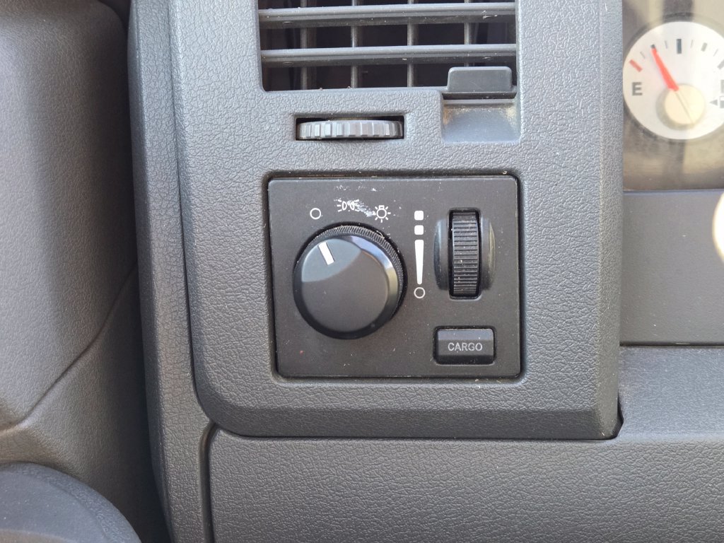 Used 2009 Dodge Ram 2500 Truck SXT AWD/4WD image 25