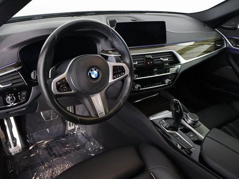 Used 2020 BMW 530i 530i w/ M Sport Package image 7