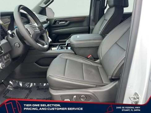New 2026 GMC Yukon XL Denali w/ Denali Reserve Package AWD/4WD image 9