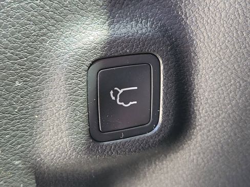 Used 2025 Jeep Compass Limited w/ Elite Group AWD/4WD image 8