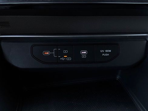 Used 2026 Kia Carnival FWD image 30