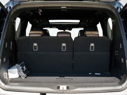 New 2026 Nissan Armada Platinum AWD/4WD image 8